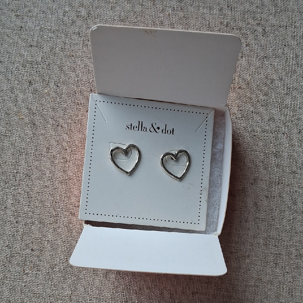 Stella & Dot Silver Hammered Heart Earrings